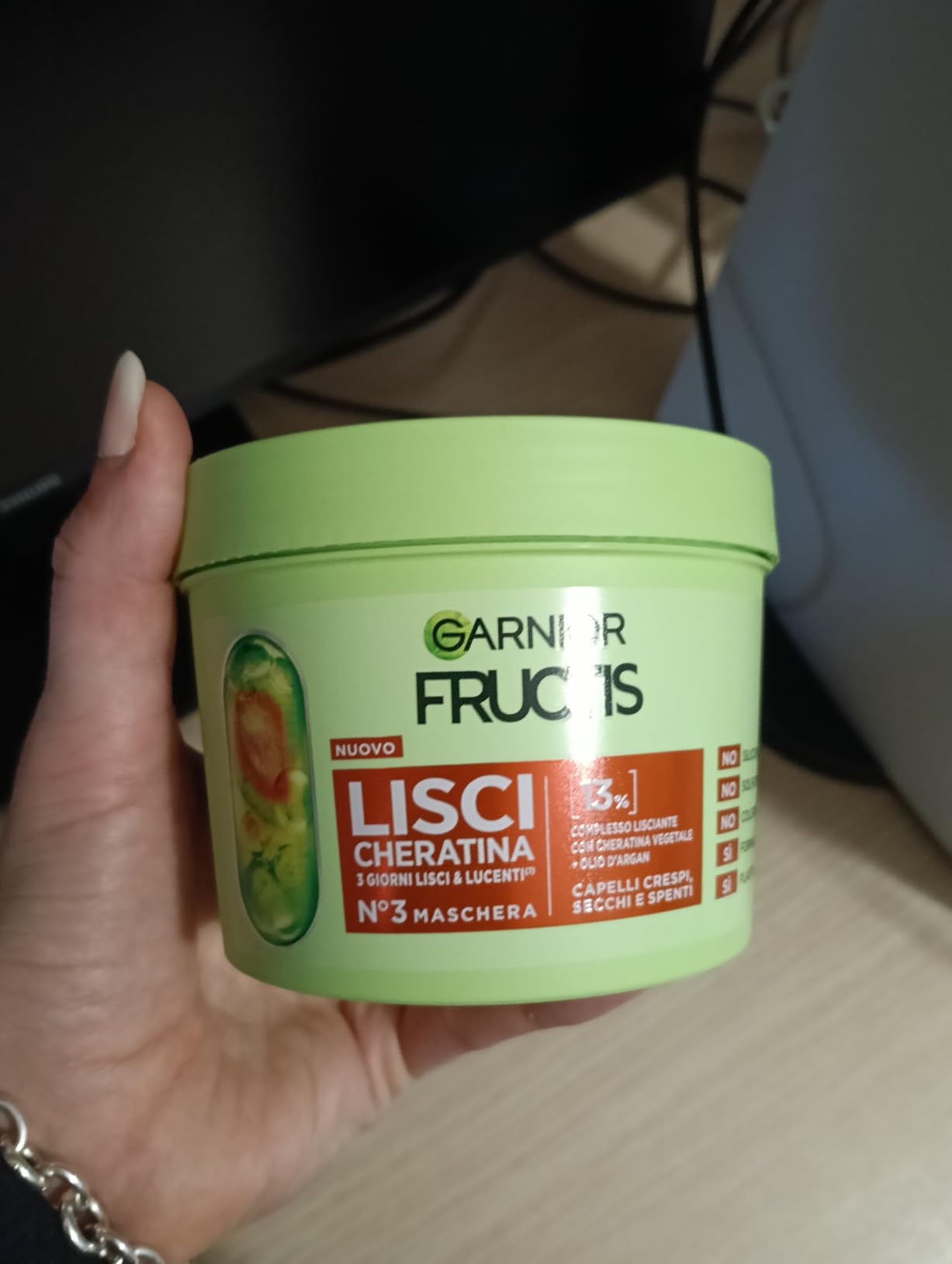Capelli lisci e setosi