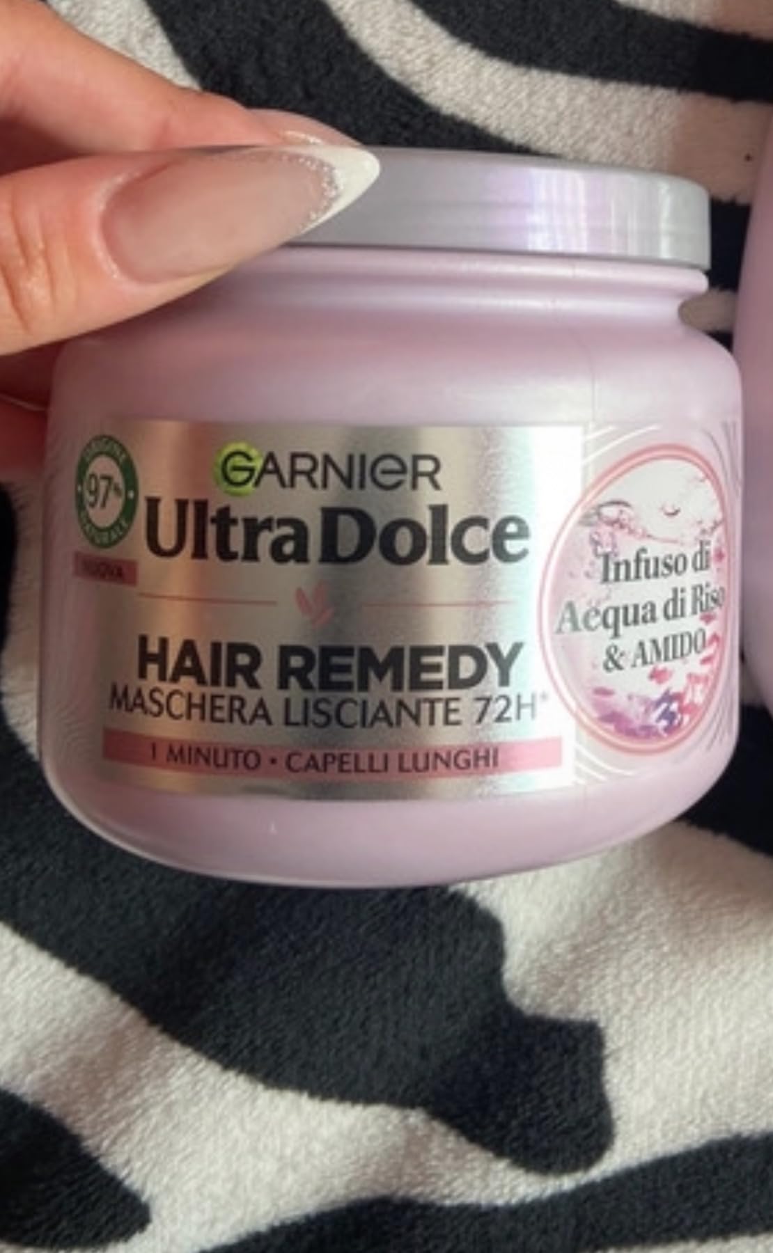 Capelli lisci e setosi in un minuto