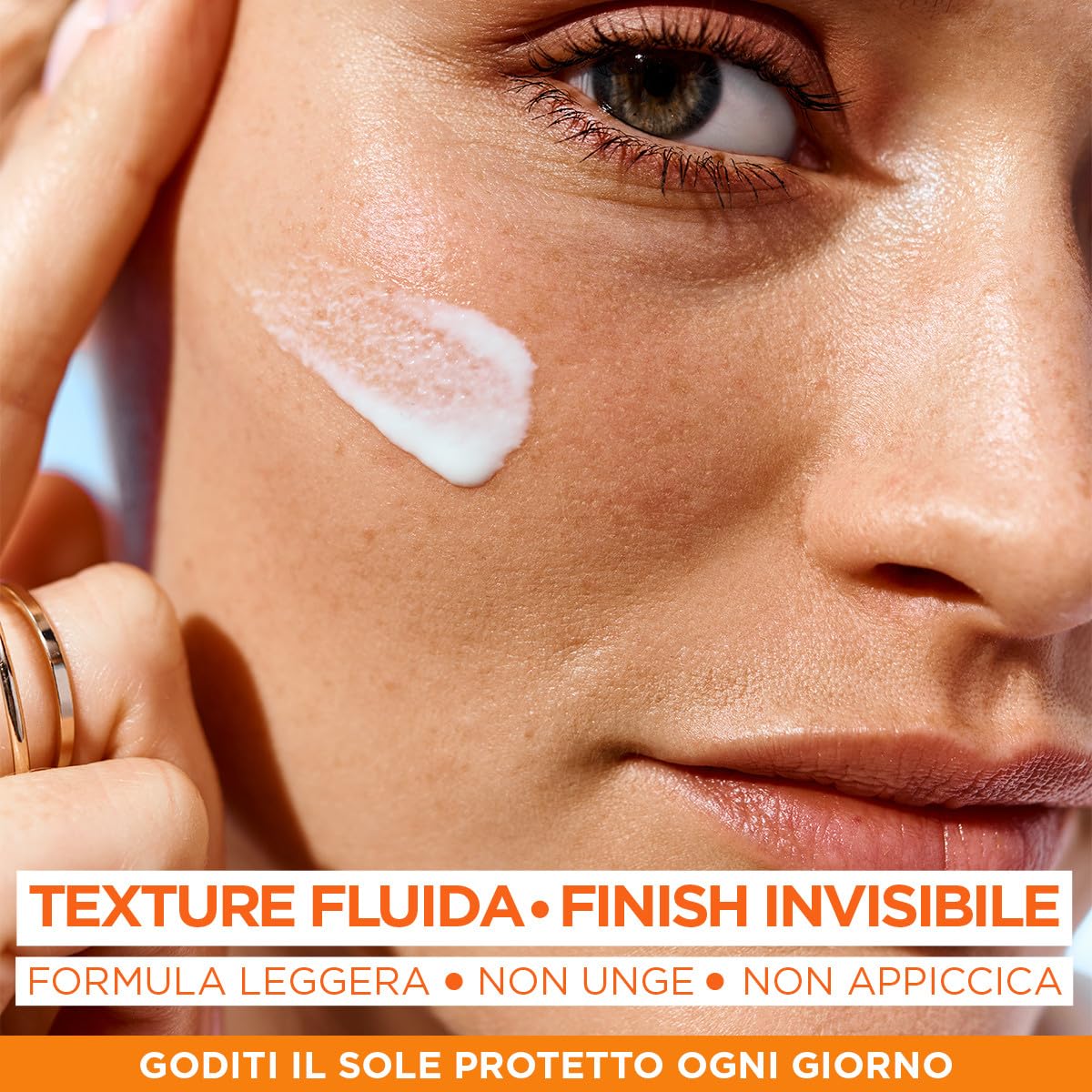 garnier-ambre-solaire-super-uv-fluido-viso-anti-macchie-spf-50-con-vitamina-cg-4 image 6